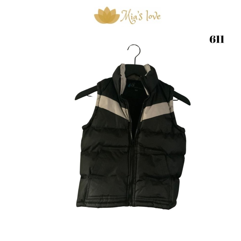 Jos, apparel Boys winter Vest, black gray color, Size L( 10/12), sleeveless.
